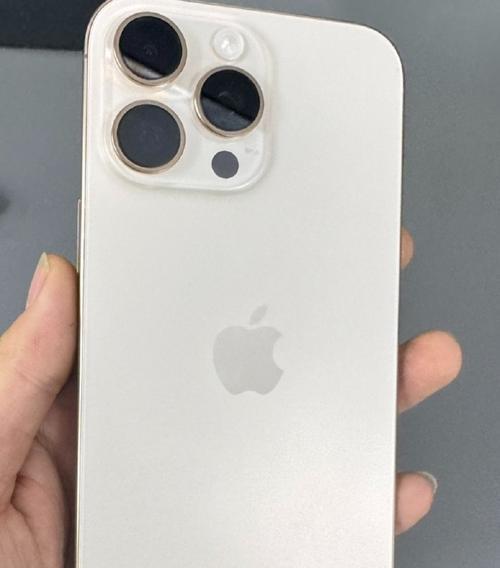 iPhone官翻机的优势和使用心得（了解官翻机的好处，畅享更新换代的乐趣）