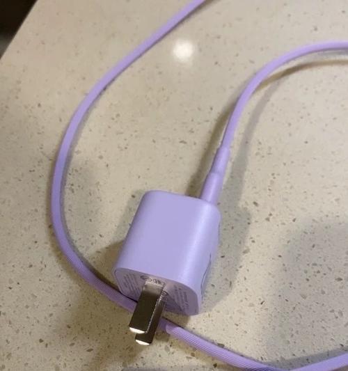 苹果精仿数据线的性能与使用体验（探究苹果精仿数据线的质量、充电速度和耐用性）
