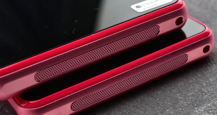 日版索尼Z1mini的性能与功能评测（一款小巧实用的高性能手机）