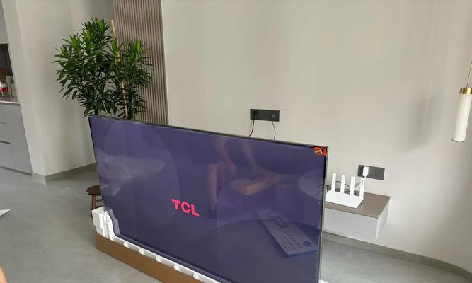 TCL屏幕（精彩细节，色彩流畅，让你畅享视觉盛宴）